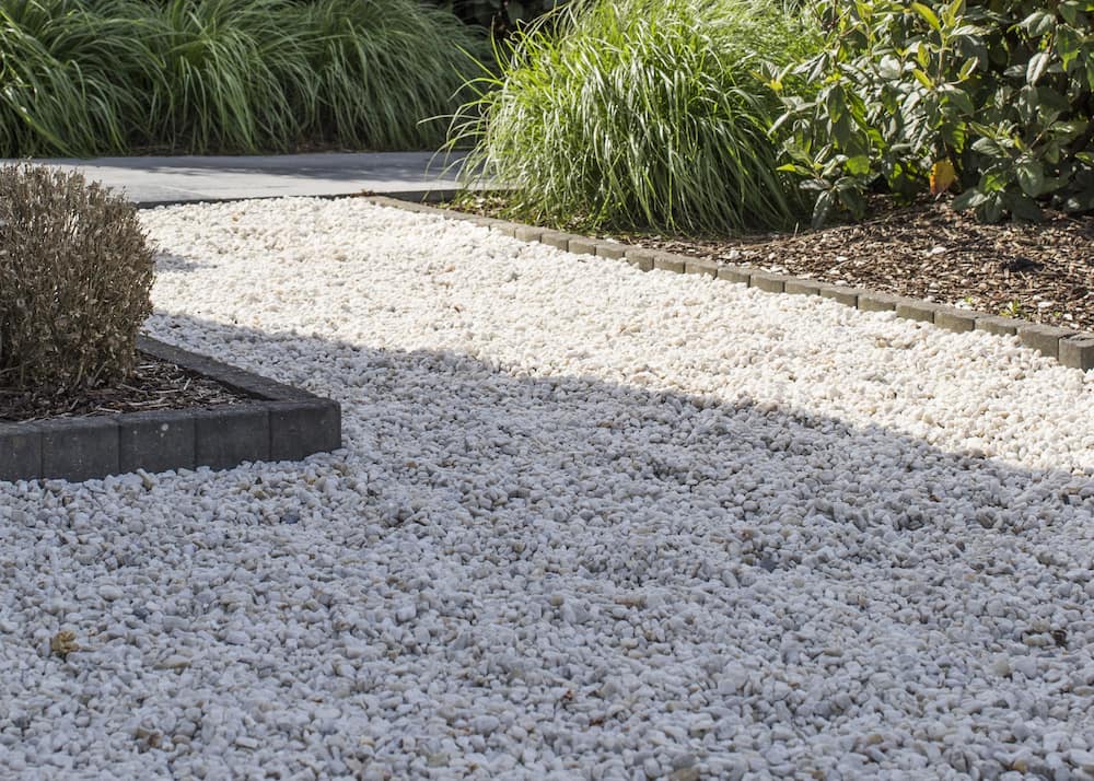 Carrara keien kopen voor in de tuin, steenkorven sierborders of zelfs op de oprit